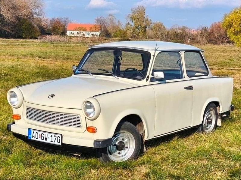 Weiß Gebraucht 1982 Trabant 601 Limousine | 3.750 € - Bild 1/4