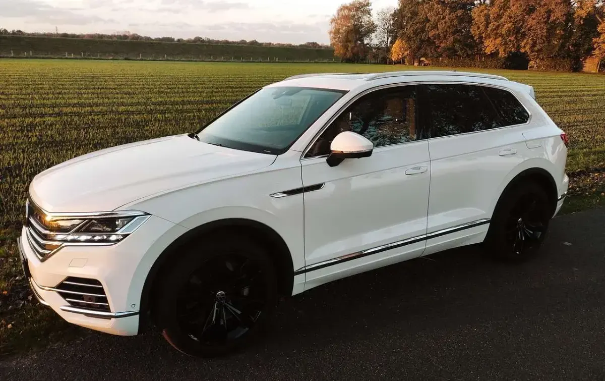 Brugt VW Touareg Elegance 381 HK (280 kW) 2023 Hvid SUV