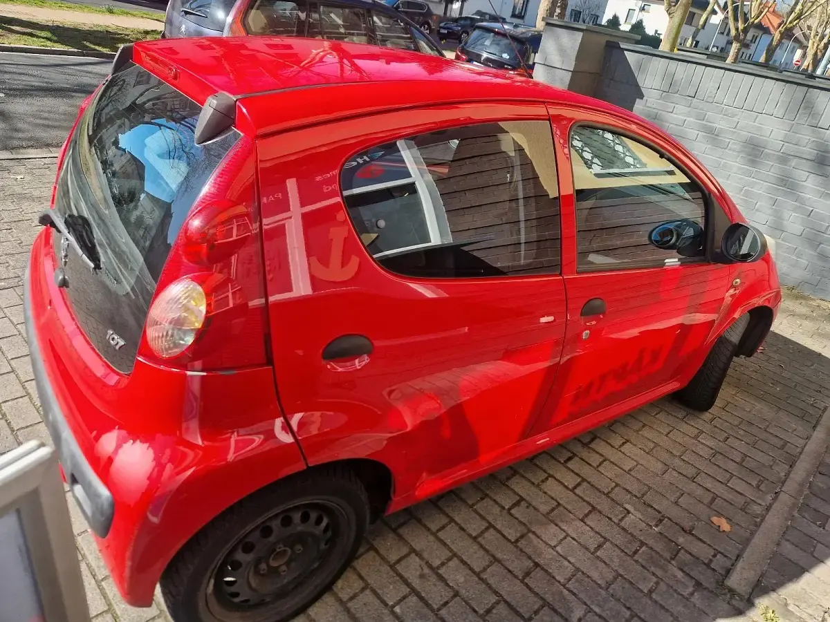 Gebraucht Peugeot 107 50 PS (36 kW) 2007 Rot Kleinwagen