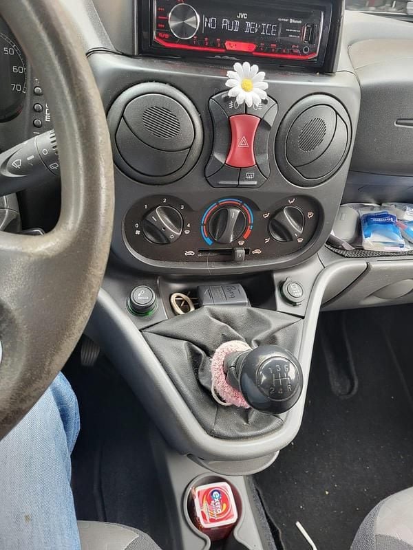 Gebraucht Fiat Doblò Dynamic 85 PS (62 kW) 2007 Grau Van / Kleinbus