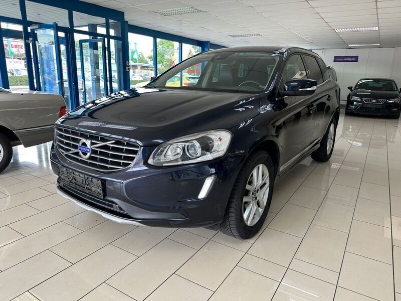 Blau Gebraucht 2016 Volvo XC60 Summum SUV | 10.995 € (Guter Preis) - Bild 1/4