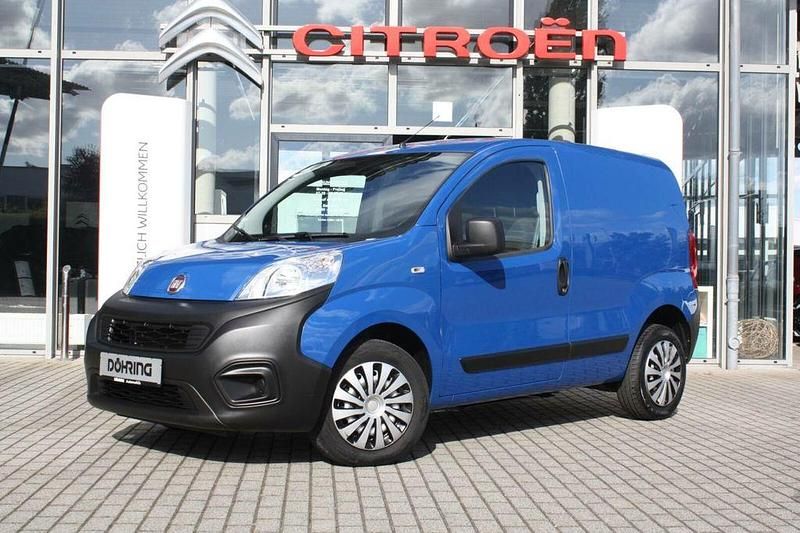Gebraucht Fiat Fiorino 80 PS (58 kW) 2021 Colore esterno blau Van / Kleinbus