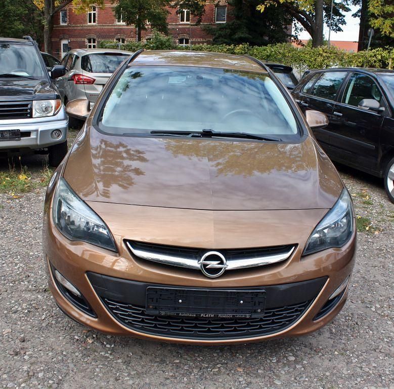 Gebraucht Opel Astra Style 116 PS (85 kW) 2016 Braun Kombi