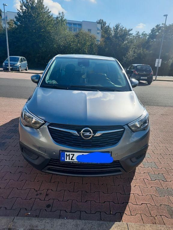 Grau Gebraucht 2018 Opel Crossland Edition SUV | 11.600 € (Fairer Preis) - Bild 1/4