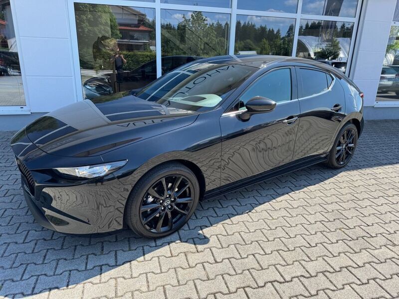 Schwarz Gebraucht 2025 Mazda 3 Nagisa Limousine | 29.999 € (Fairer Preis) - Bild 1/4