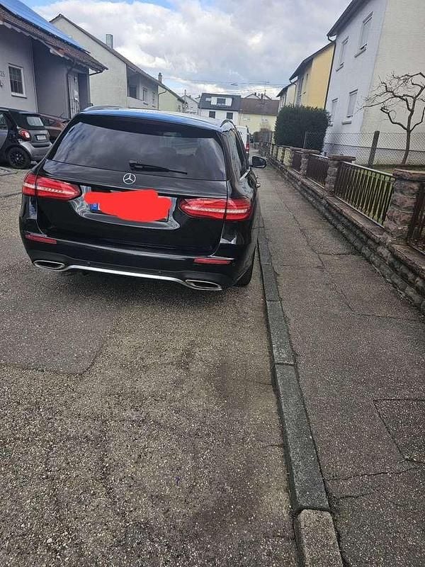 Gebraucht Mercedes E400 AMG line 333 PS (244 kW) 2017 Schwarz Kombi