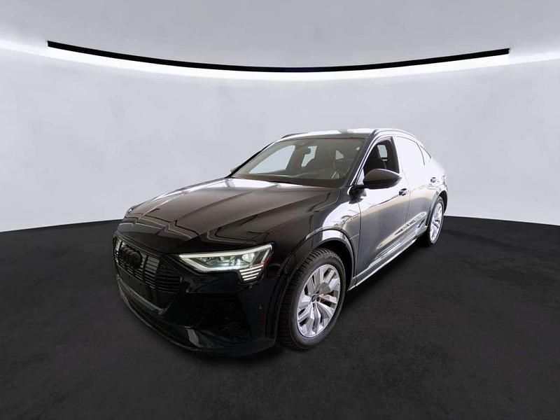 Mythosschwarz metallic Gebraucht 2022 Audi e-tron Sportback Ambiente SUV | 46.920 € (Guter Preis) - Bild 1/1