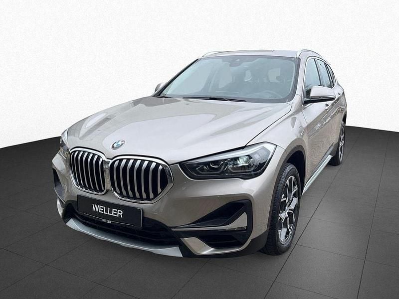 Gebraucht BMW X1 Performance 192 PS (141 kW) 2022 Kaschmirsilber (silber) SUV