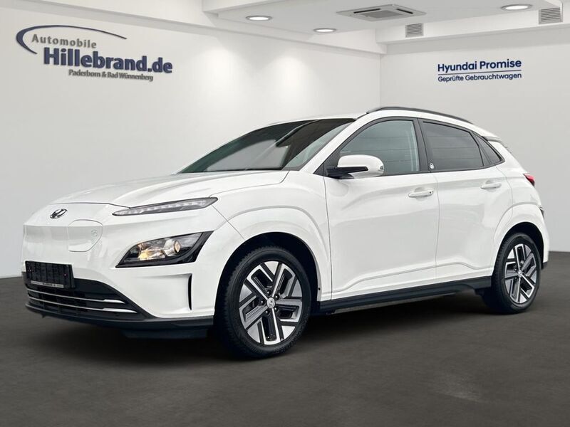 Weiss Gebraucht 2022 Hyundai Kona Edition 30+ SUV | 19.990 € (Fairer Preis) - Bild 1/4