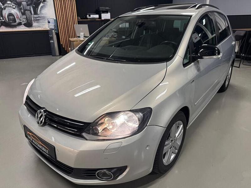 Silber Gebraucht 2013 VW Golf VII Limousine | 10.899 € (Guter Preis) - Bild 1/4