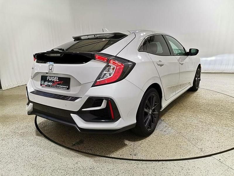 Gebraucht Honda Civic Elegance 126 PS (92 kW) 2020 Platinum white p. Limousine