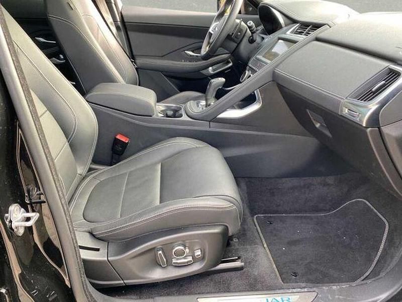 Gebraucht Jaguar E-Pace R-Dynamic 252 PS (185 kW) 2019 Schwarz (snatorini black) SUV
