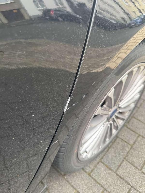 Gebraucht Ford Mondeo Titanium 150 PS (110 kW) 2015 Schwarz Kombi