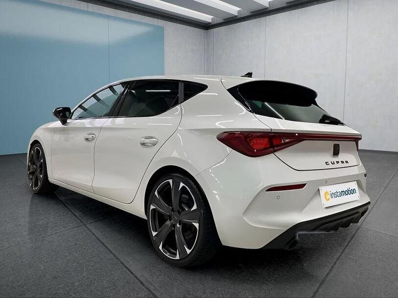 Second-hand Cupra Leon VZ 245 CP (180 kW) 2024 Alb Hatchback