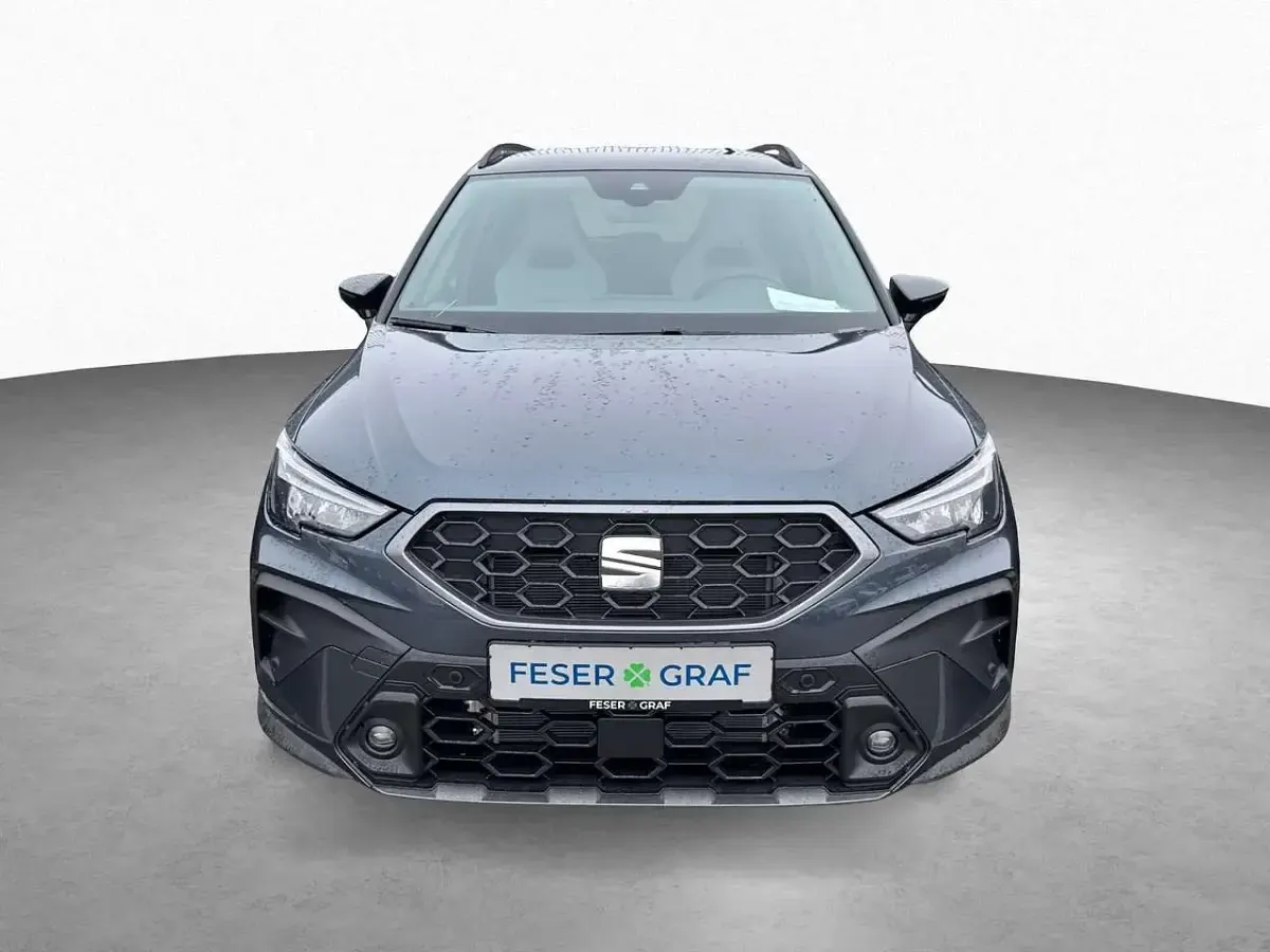 Neu Seat Arona FR 116 PS (85 kW) 2026 Magnetic grau SUV