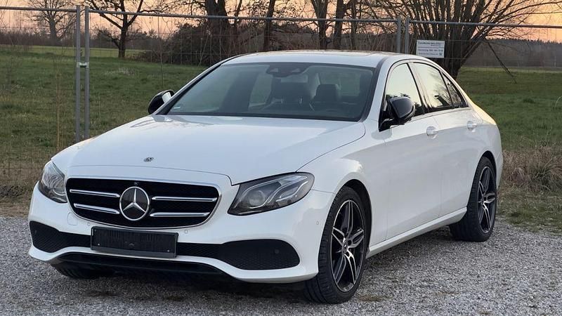 Gebraucht Mercedes E350 258 PS (189 kW) 2017 Weiß Limousine