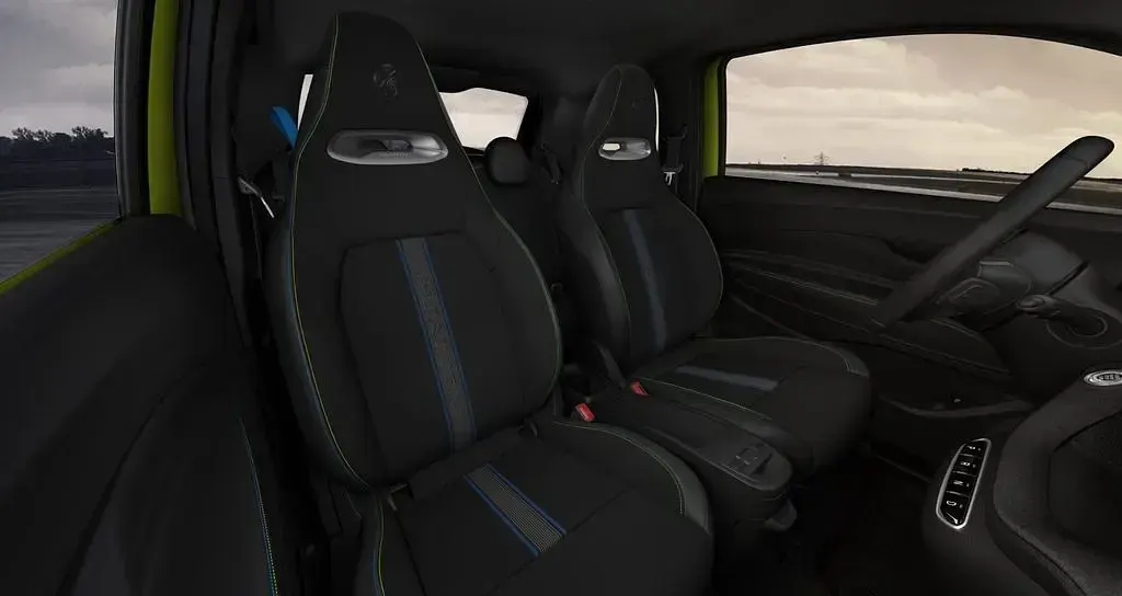 Neu Abarth 500e 114 kW (155 PS) 2026 Grün Kleinwagen