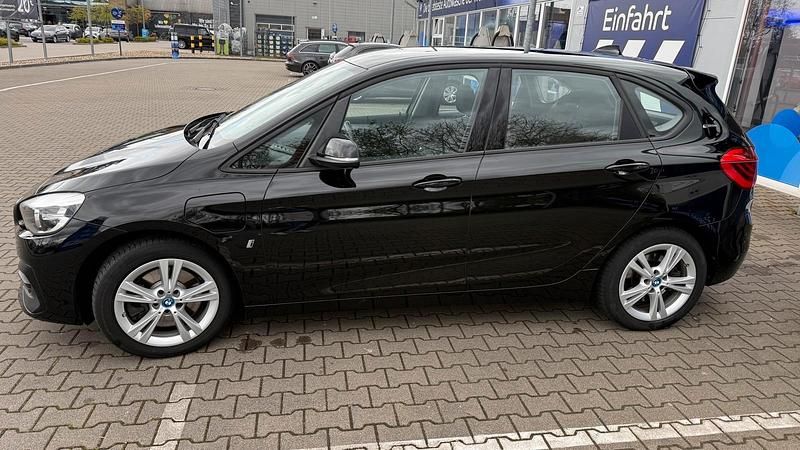 Gebraucht BMW 225 224 PS (164 kW) 2018 Schwarz Kombi