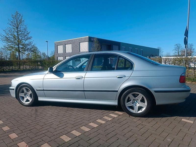 Silber Gebraucht 1998 BMW 528 M Sport Limousine | 4.000 € (Superpreis) - Bild 1/4