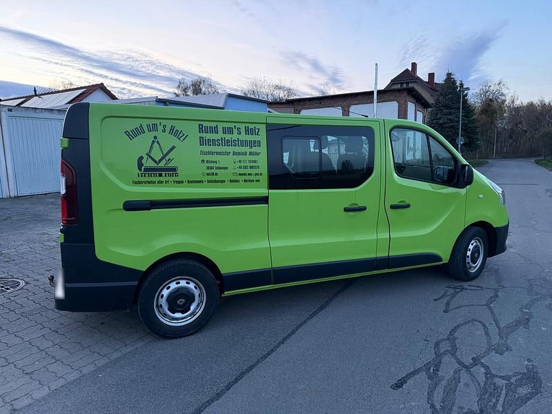 Gebraucht Renault Traffic 89 PS (65 kW) 2018 Grün Limousine