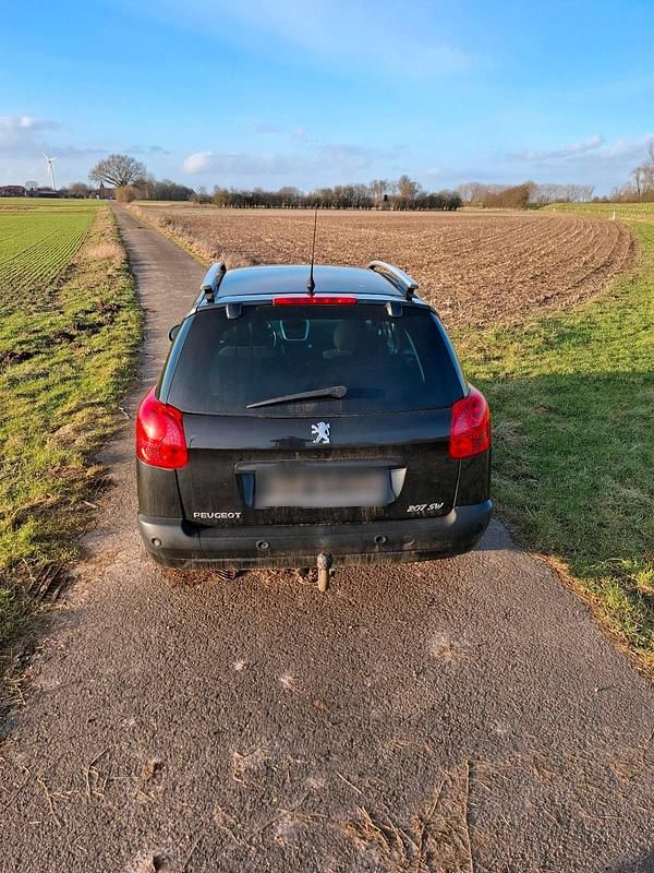 Gebraucht Peugeot 207 120 PS (88 kW) 2011 Schwarz Kombi