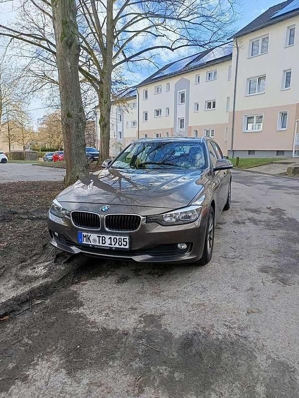 Gebraucht BMW 320 Luxury Line 184 PS (135 kW) 2013 Kombi