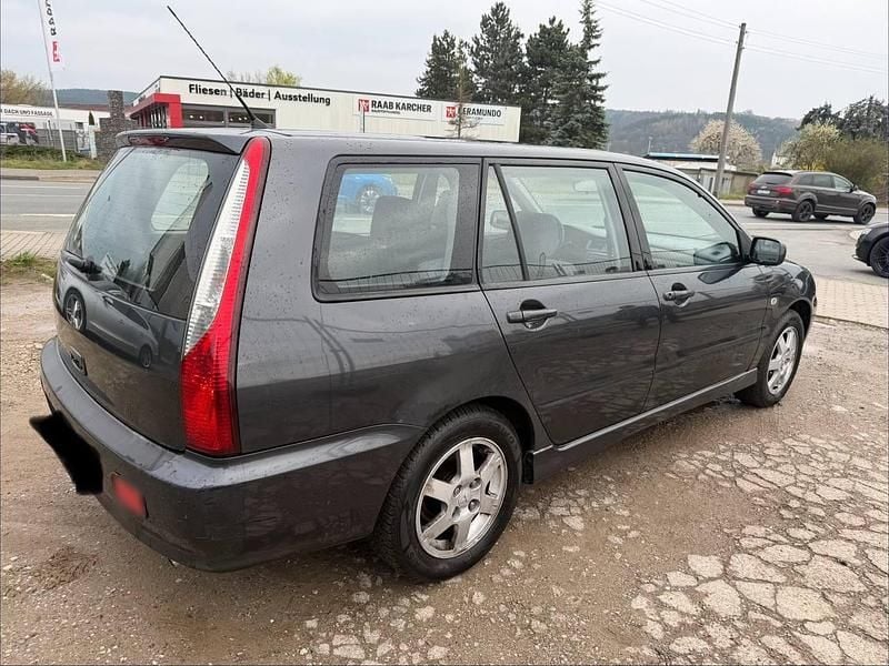 Gebraucht Mitsubishi Lancer 98 PS (72 kW) 2005 Grau Kombi