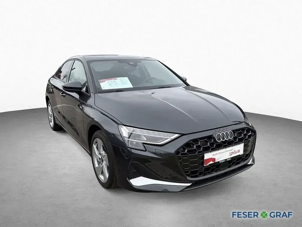 Gebraucht Audi A3 Ambiente 150 PS (110 kW) 2025 Manhattangrau metallic Limousine