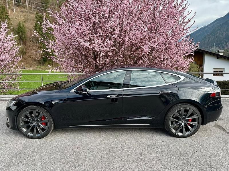 Gebraucht Tesla Model S 567 kW (772 PS) 2019 Schwarz Kleinwagen