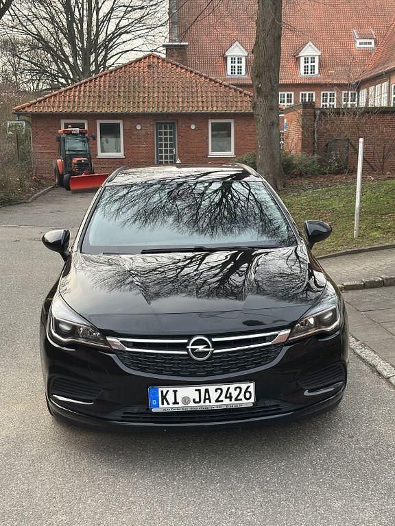Gebraucht Opel Astra Selection 110 PS (80 kW) 2017 Schwarz Kombi