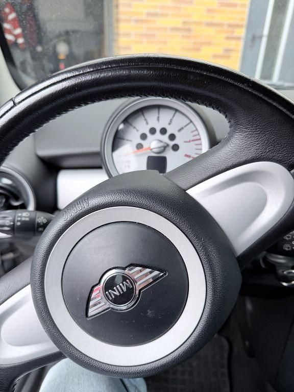 Gebraucht Mini Cooper 95 PS (69 kW) 2008 Silber Kleinwagen