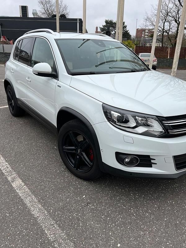 Weiß Gebraucht 2015 VW Tiguan SUV | 15.500 € (Fairer Preis) - Bild 1/4