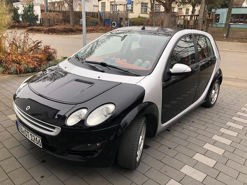 Schwarz Gebraucht 2004 Smart ForFour Passion Kleinwagen | 3.350 € (Teuer) - Bild 1/4