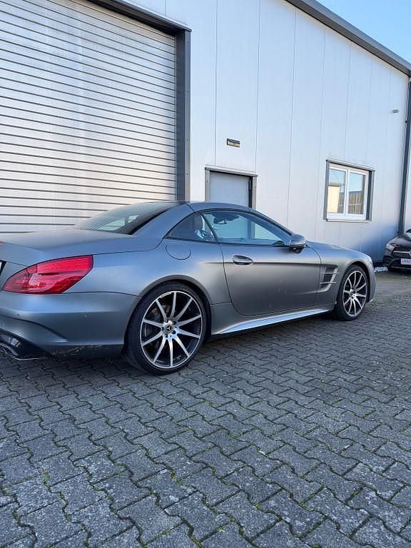 Grau Gebraucht 2017 Mercedes SL400 Cabrio | 49.500 € (Fairer Preis) - Bild 1/4
