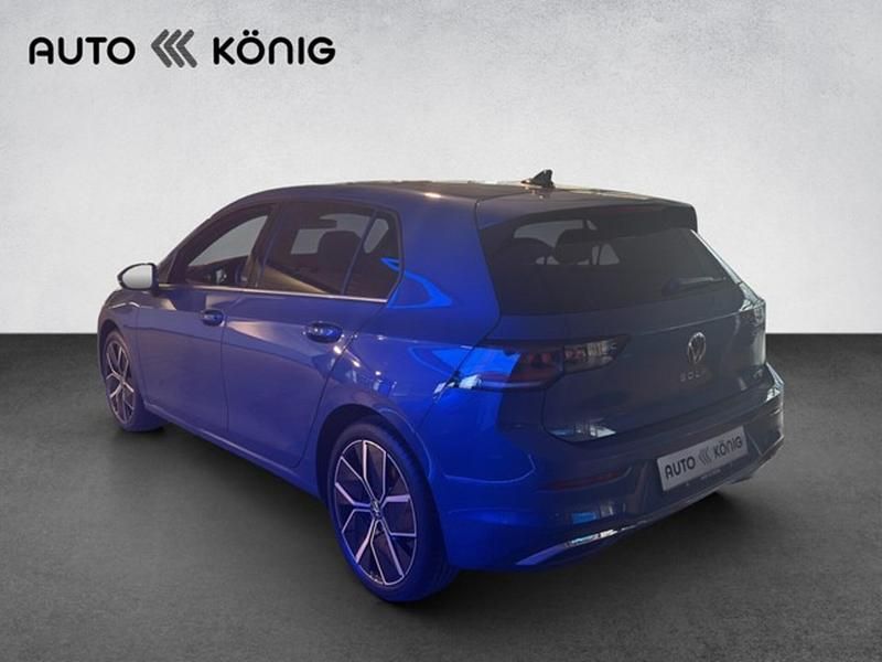 Gebraucht VW Golf VIII Edition 150 PS (110 kW) 2024 Blau Limousine