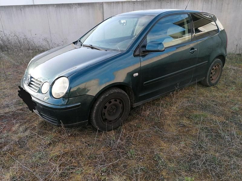 Second-hand VW Polo 54 CP (39 kW) 2003 Verde Hatchback