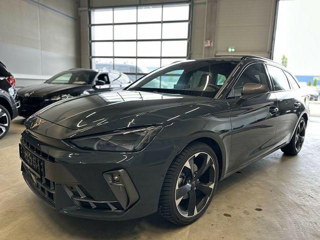 Blau Gebraucht 2025 Cupra Leon Kombi | 28.900 € (Guter Preis) - Bild 1/4
