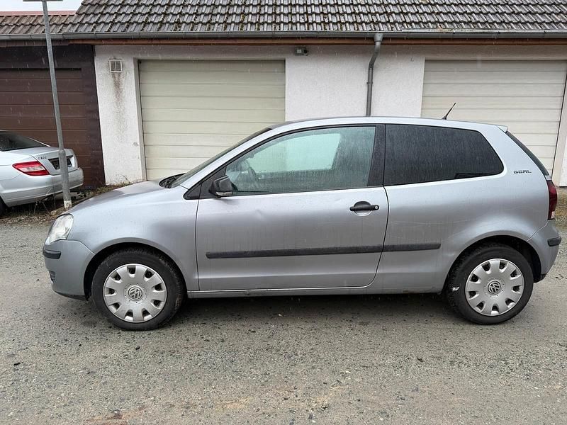 Gebraucht VW Polo 80 PS (58 kW) 2006 Grau Kleinwagen
