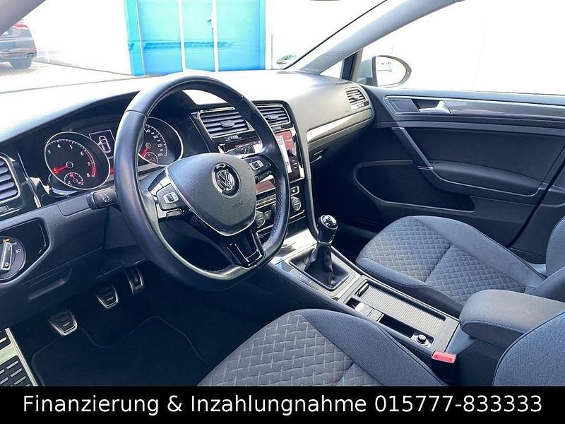 Gebraucht VW Golf VII 150 PS (110 kW) 2018 Silber Limousine