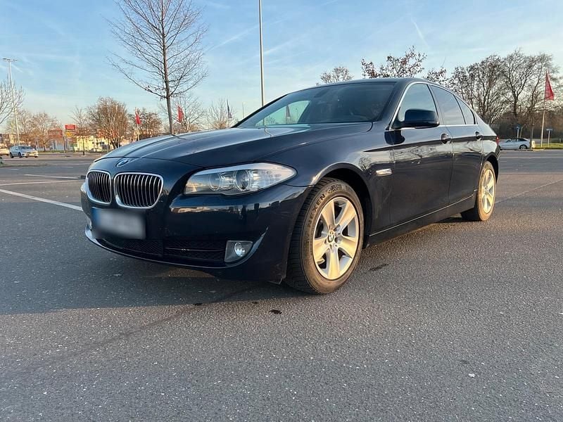 Gebraucht BMW 525 204 PS (150 kW) 2010 Blau Limousine