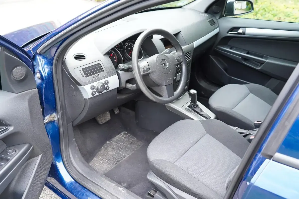 Gebraucht Opel Astra Edition+ 125 PS (91 kW) 2006 Blau Kombi