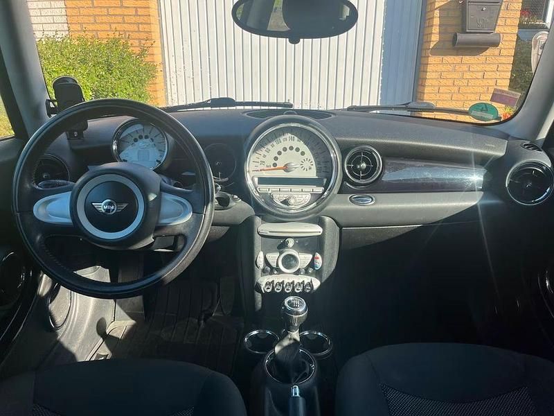 Usata Mini ONE 98 CV (72 kW) 2010 Nero Utilitaria