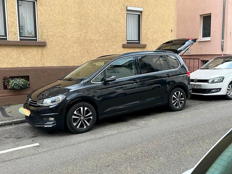Gebraucht VW Touran 150 PS (110 kW) 2019 Schwarz Van / Kleinbus