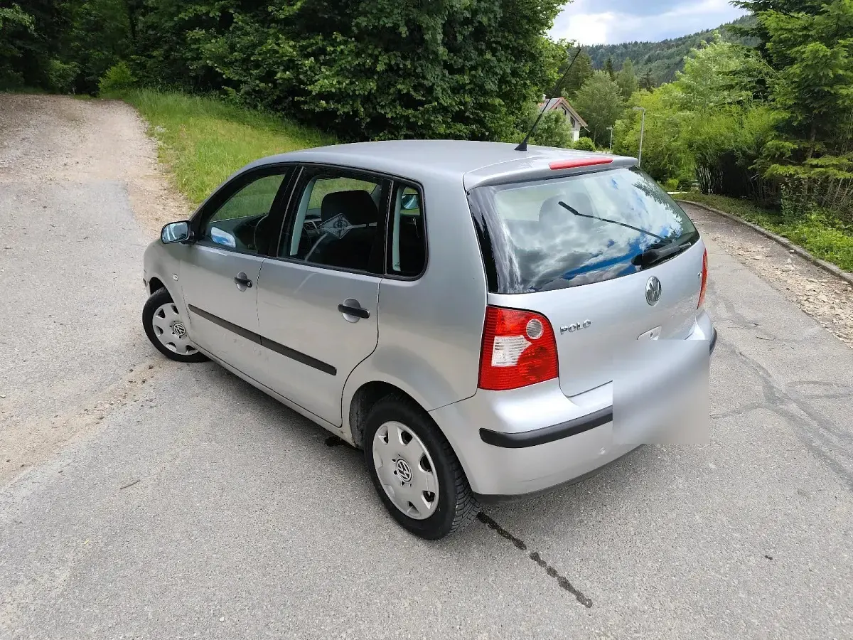 Gebraucht VW Polo 64 PS (47 kW) 2003 Silber Kleinwagen