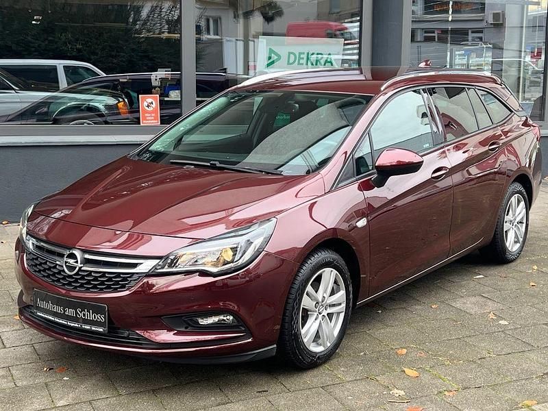 Gebraucht Opel Astra 125 PS (91 kW) 2018 Rot Limousine