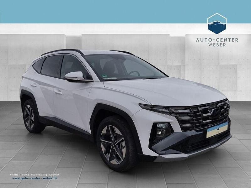 Weiß Gebraucht 2024 Hyundai Tucson Trend SUV | 33.490 € (Guter Preis) - Bild 1/4
