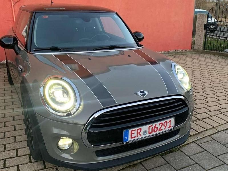 Gebraucht Mini Cooper 136 PS (100 kW) 2018 Emerald grey metallic Kleinwagen