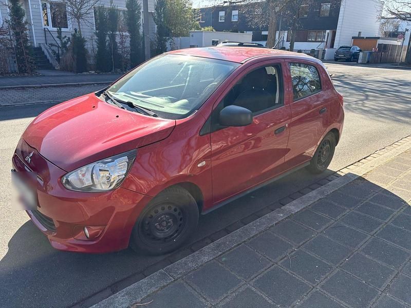 Gebraucht Mitsubishi Space Star 71 PS (52 kW) 2015 Rot Kleinwagen