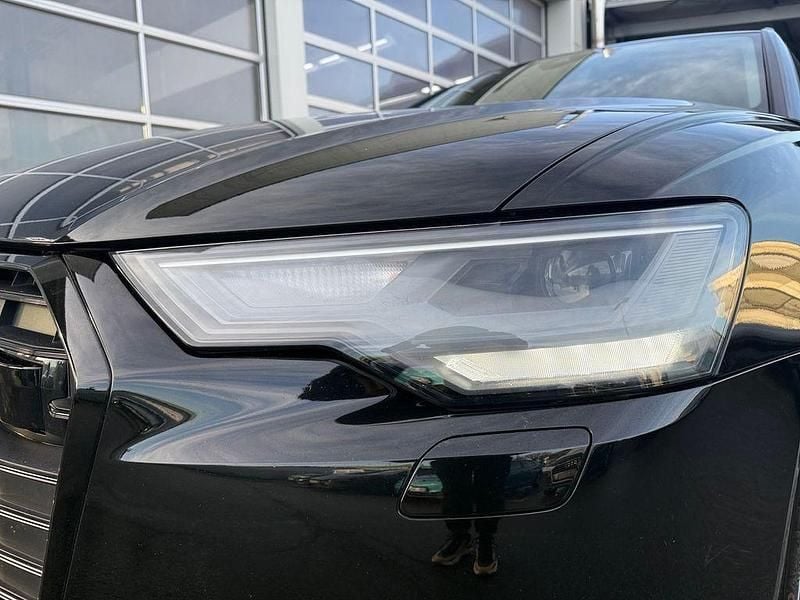 Gebraucht Audi A6 Sport 204 PS (150 kW) 2022 Mythosschwarz (metallic) Kombi