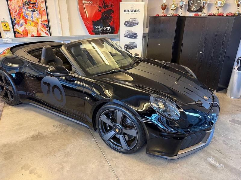 Ny Porsche 992 541 HK (397 kW) 2025 Svart Cab